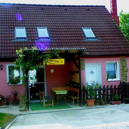 Appartamento Private Svetluska Pobezovice Esterno foto