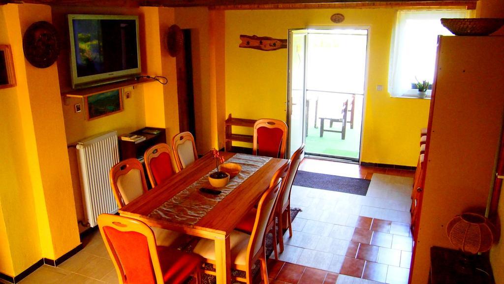 Appartamento Private Svetluska Pobezovice Esterno foto