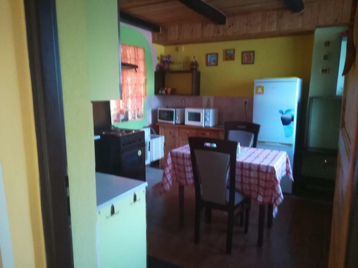 Appartamento Private Svetluska Pobezovice Esterno foto